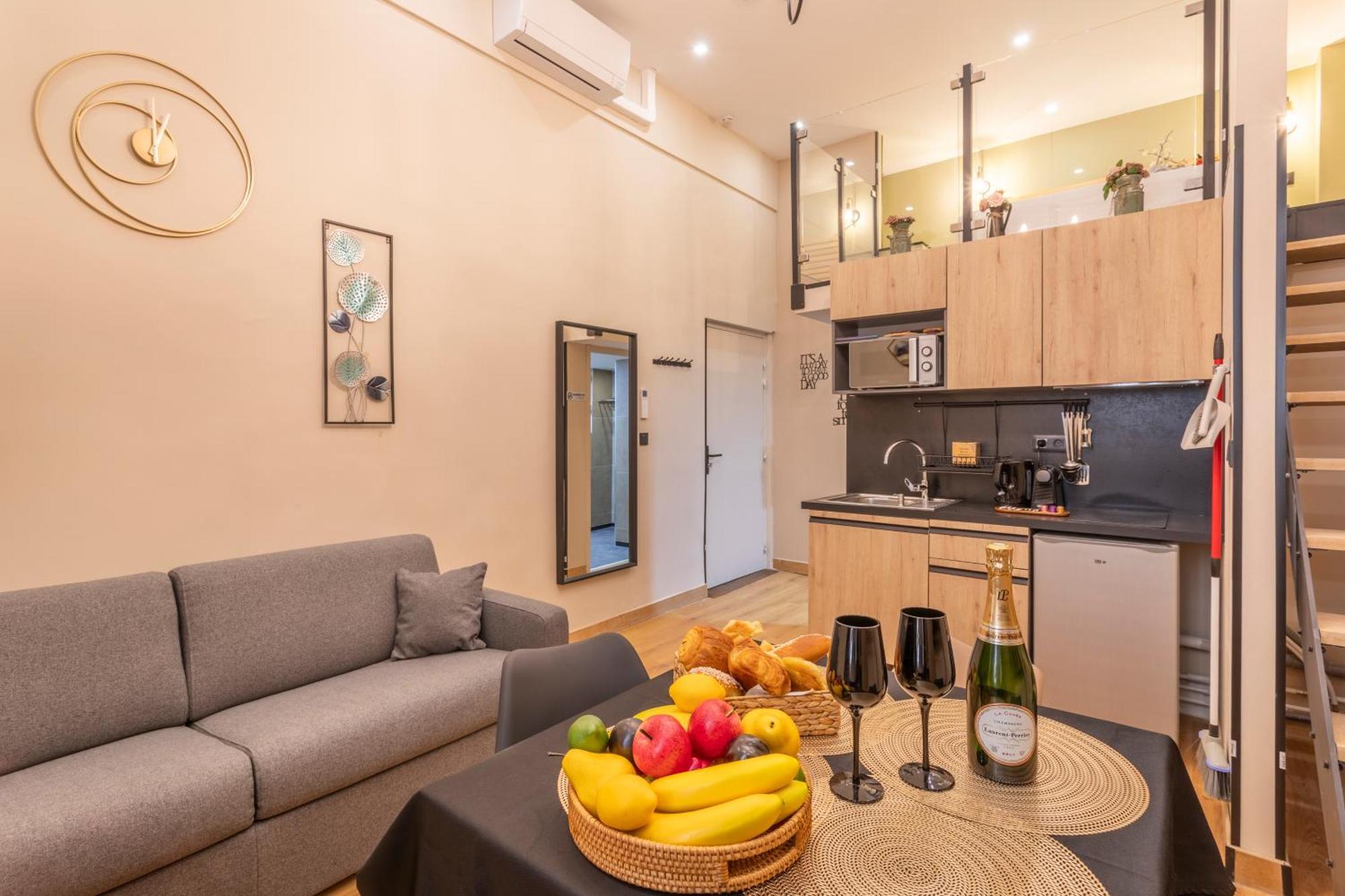 Adira Marseille Montgrand 2 Etoiles Appartement Buitenkant foto